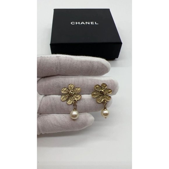 Chanel Faux Pearl Floral CC Drop Gold Tone Earrings - Picture 2 of 6
